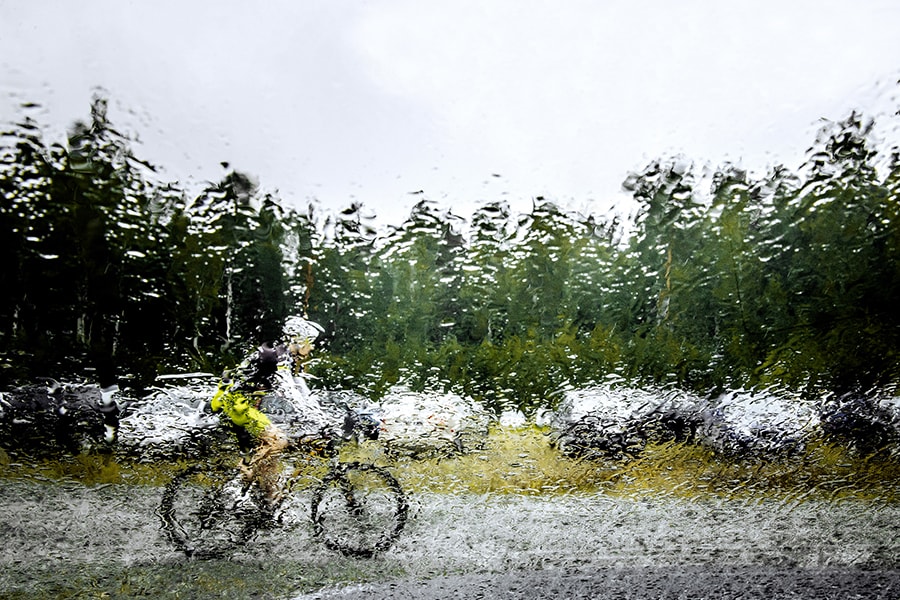 elcykel i regn